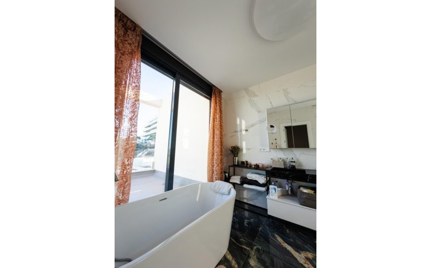Reventa - Villa -
Orihuela - Las Colinas Golf
