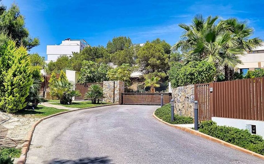 Reventa - Villa -
Orihuela - Las Colinas Golf