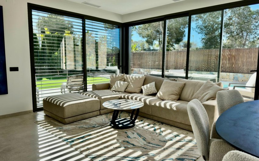 Reventa - Villa -
Orihuela - Las Colinas Golf