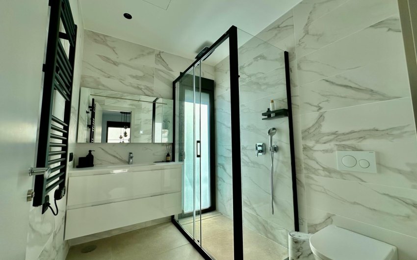 Reventa - Villa -
Orihuela - Las Colinas Golf