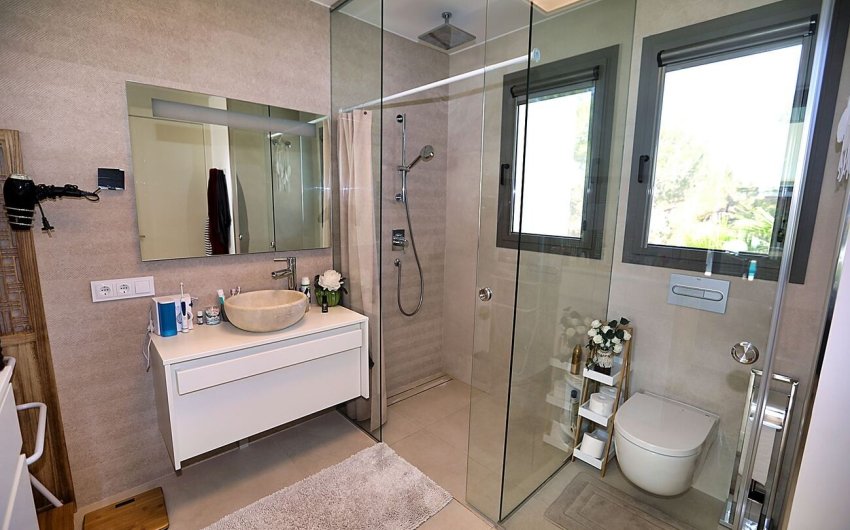 Reventa - Villa -
Orihuela - Las Colinas Golf