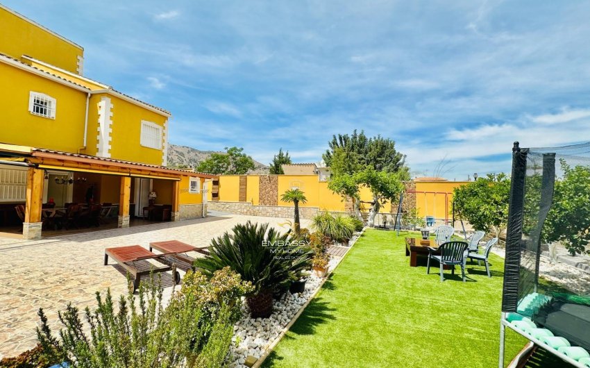 Reventa - Villa -
Orihuela - Urb. Montepinar