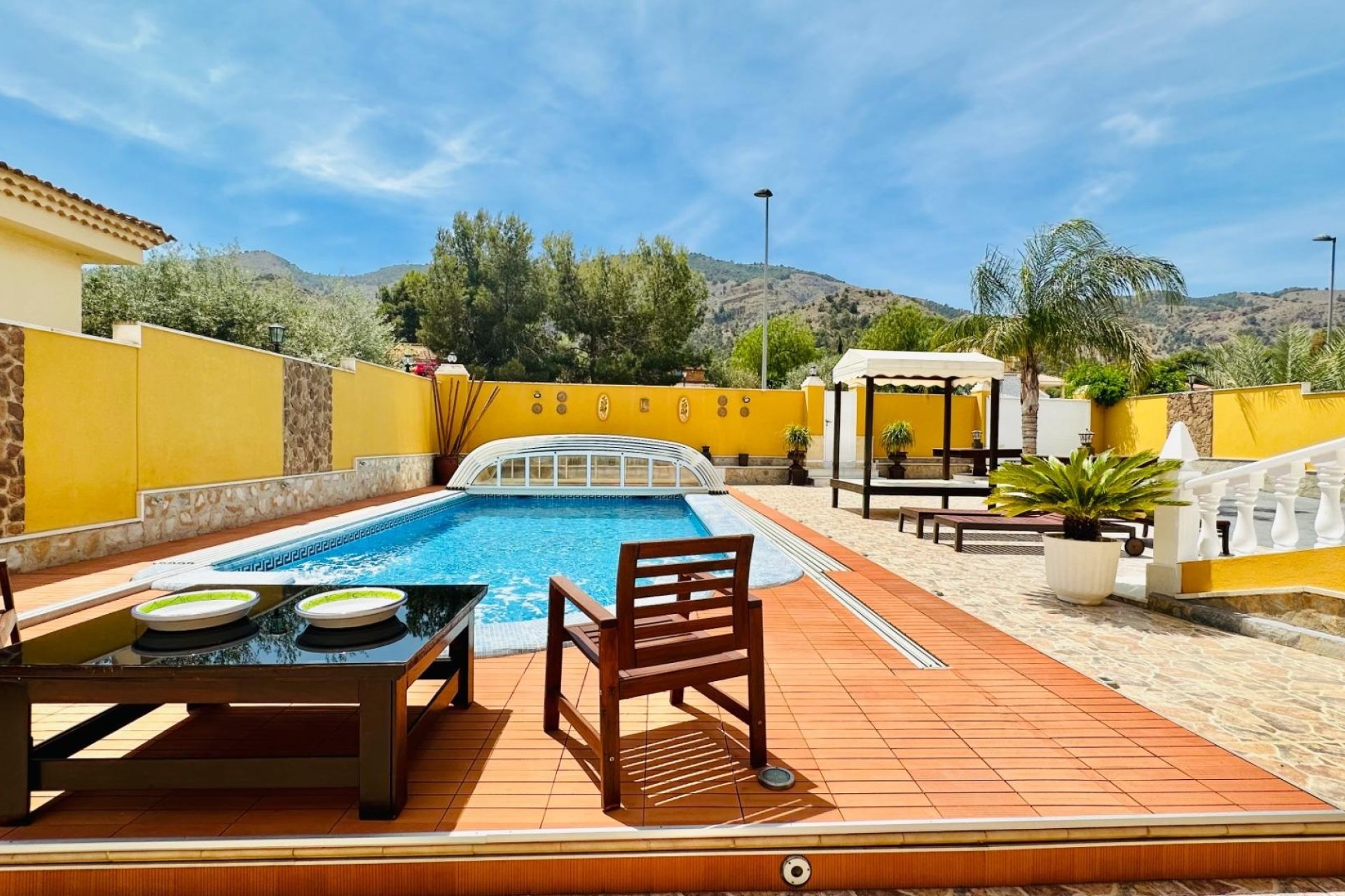 Reventa - Villa -
Orihuela - Urb. Montepinar