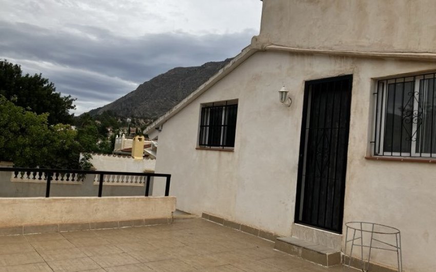 Reventa - Villa -
Orxeta - Costa Blanca