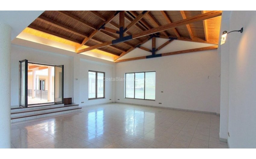 Reventa - Villa -
Penáguila