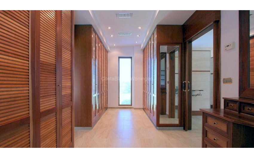 Reventa - Villa -
Penáguila