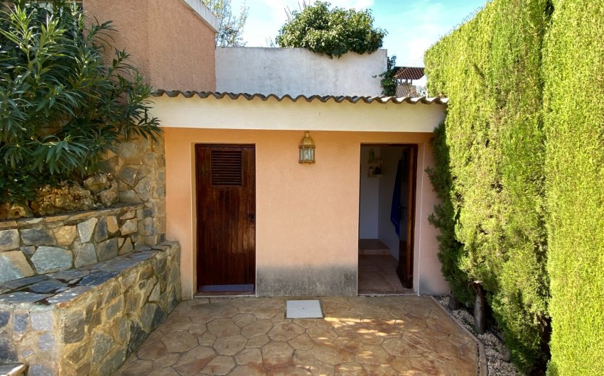 Reventa - Villa -
Petrer