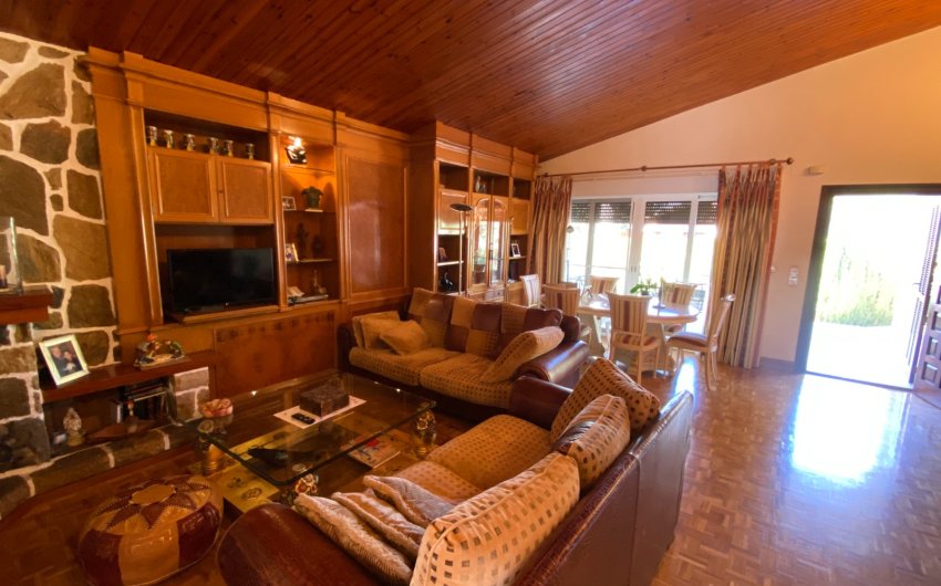 Reventa - Villa -
Petrer