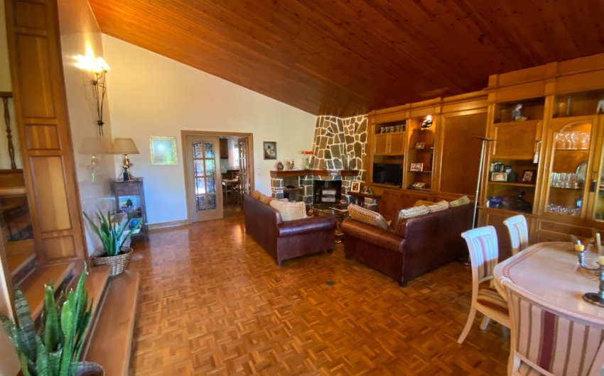 Reventa - Villa -
Petrer