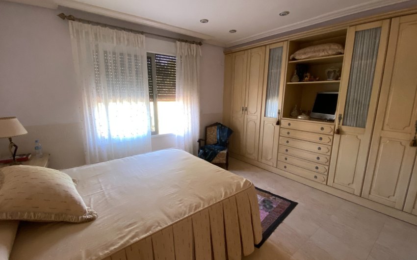 Reventa - Villa -
Petrer