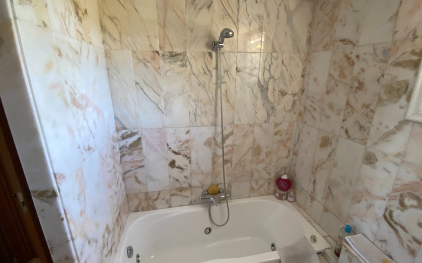 Reventa - Villa -
Petrer