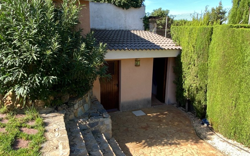 Reventa - Villa -
Petrer