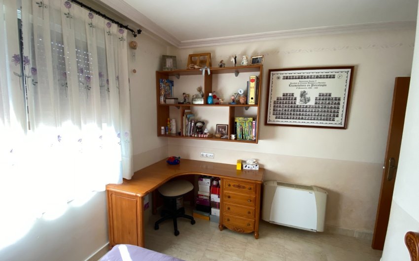 Reventa - Villa -
Petrer