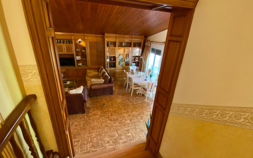 Reventa - Villa -
Petrer