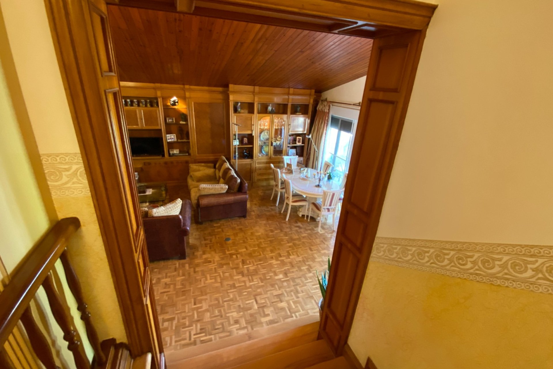 Reventa - Villa -
Petrer