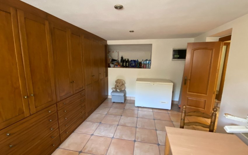 Reventa - Villa -
Petrer