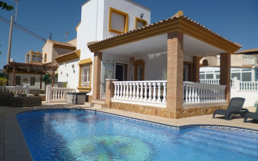 Reventa - Villa -
Pilar de la Horadada - Costa Blanca