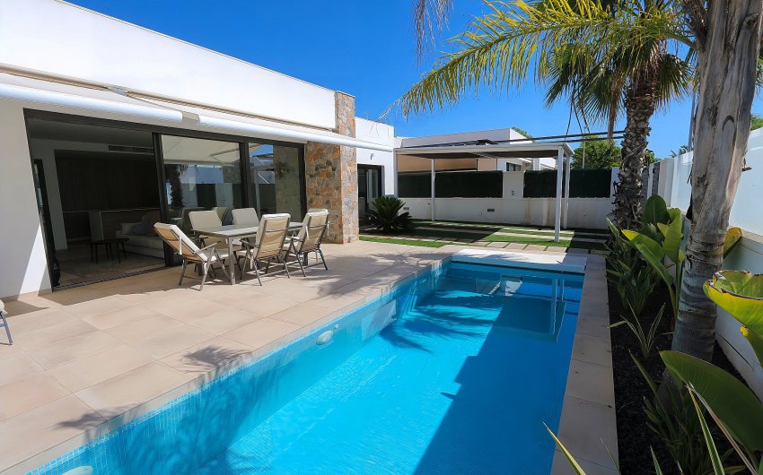 Reventa - Villa -
Pilar de la Horadada - Costa Blanca