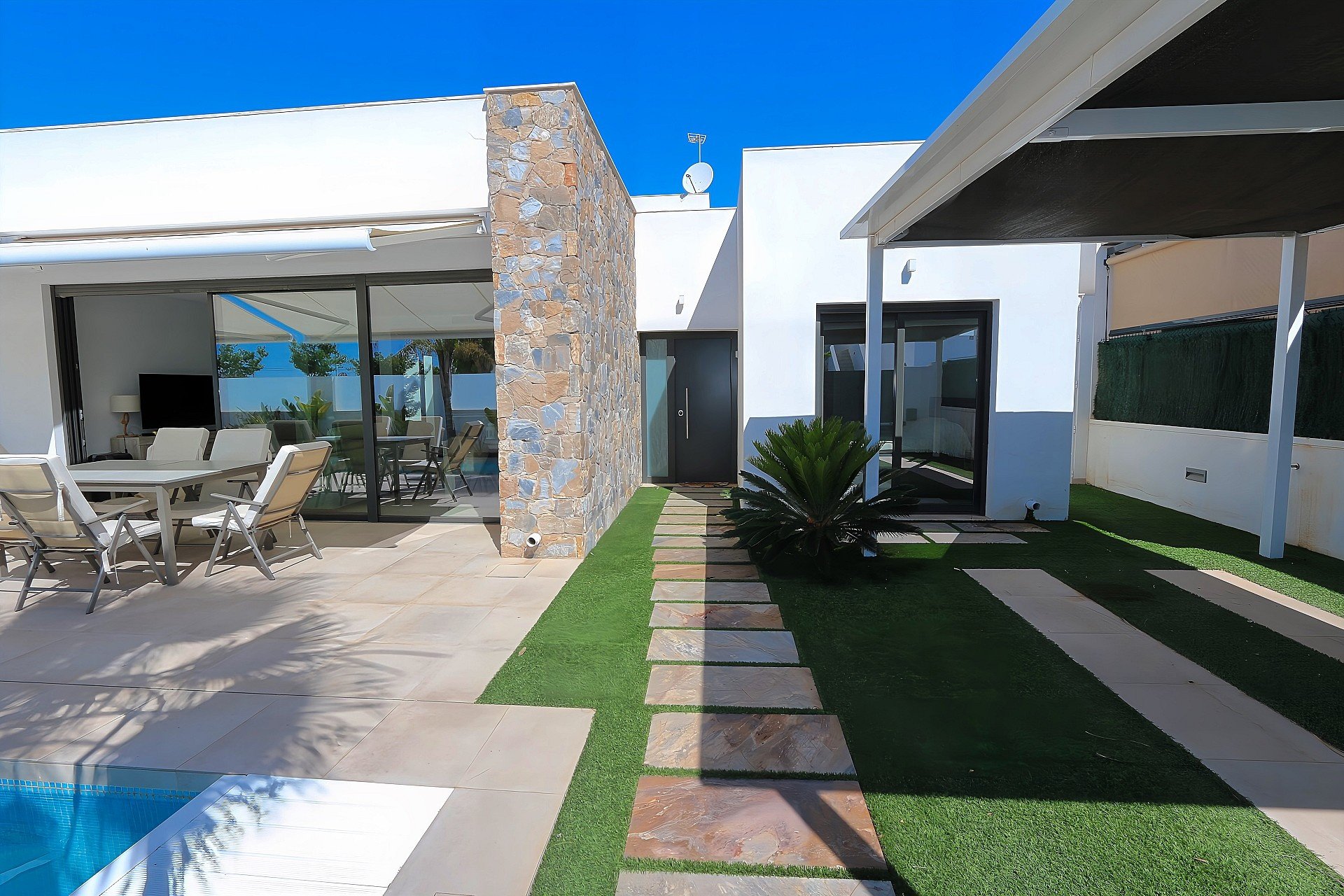 Reventa - Villa -
Pilar de la Horadada - Costa Blanca