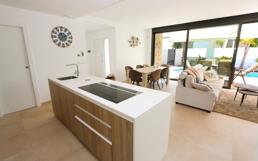 Reventa - Villa -
Pilar de la Horadada - Costa Blanca