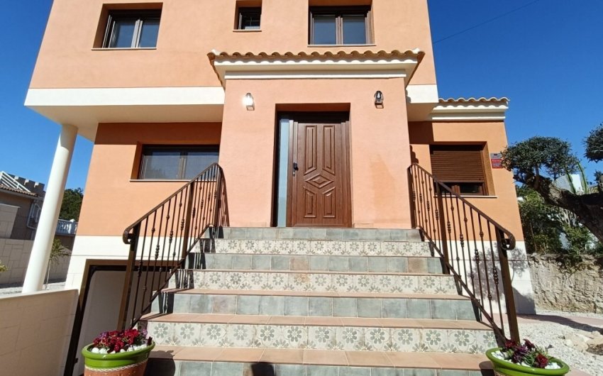 Reventa - Villa -
Pilar de la Horadada - Pinar de Campoverde