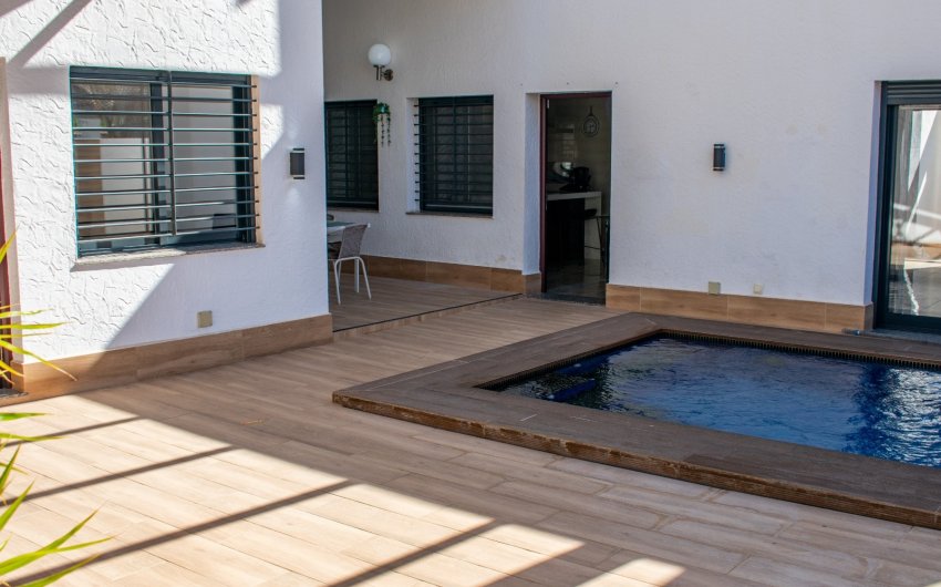 Reventa - Villa -
Pilar de la Horadada - Torre de la Horadada