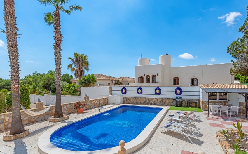 Reventa - Villa -
Pinar de Campoverde - Costa Blanca