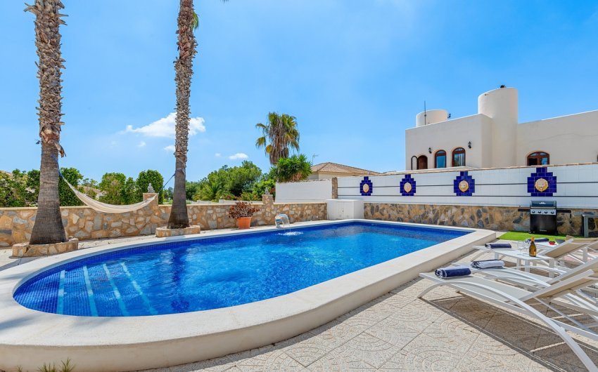 Reventa - Villa -
Pinar de Campoverde - Costa Blanca