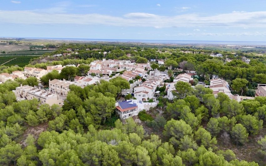 Reventa - Villa -
Pinar de Campoverde - Inland