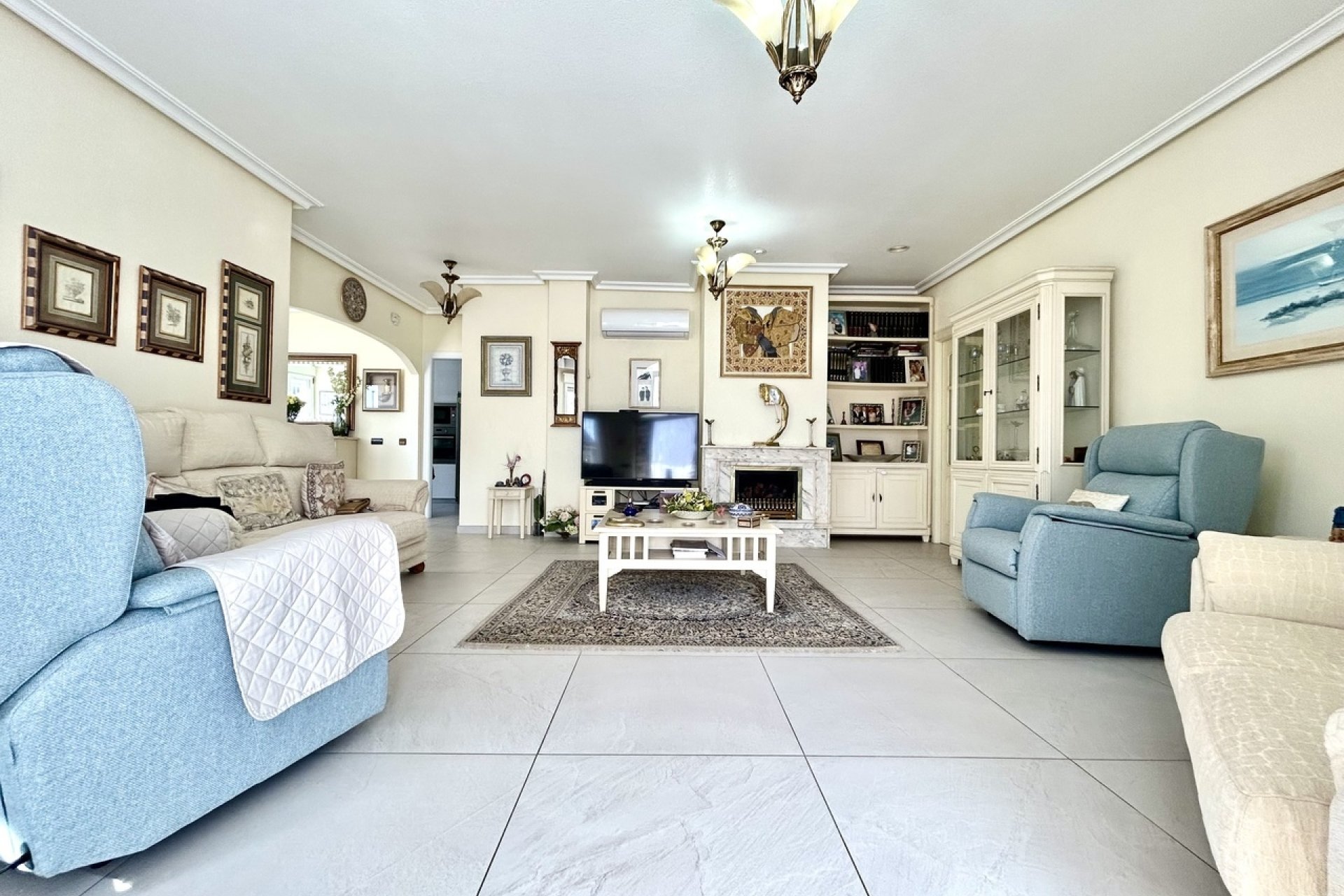 Reventa - Villa -
Pinar de Campoverde - Inland