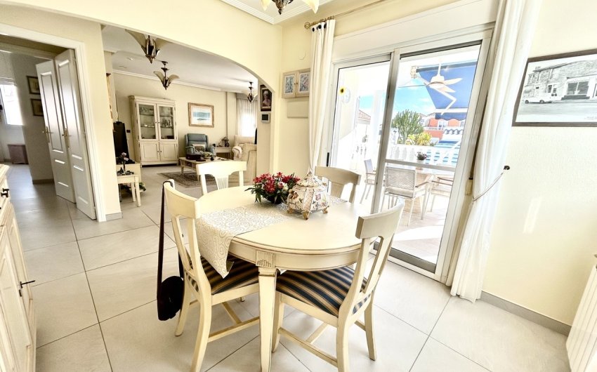 Reventa - Villa -
Pinar de Campoverde - Inland