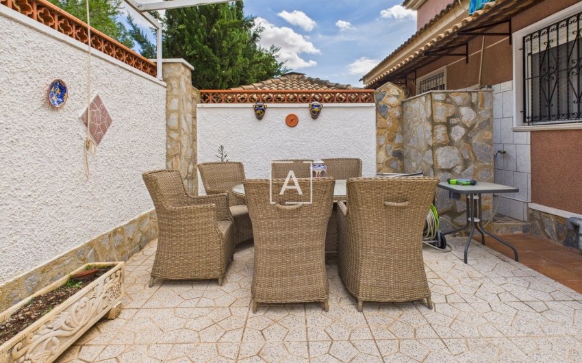 Reventa - Villa -
Pinar de Campoverde - Inland