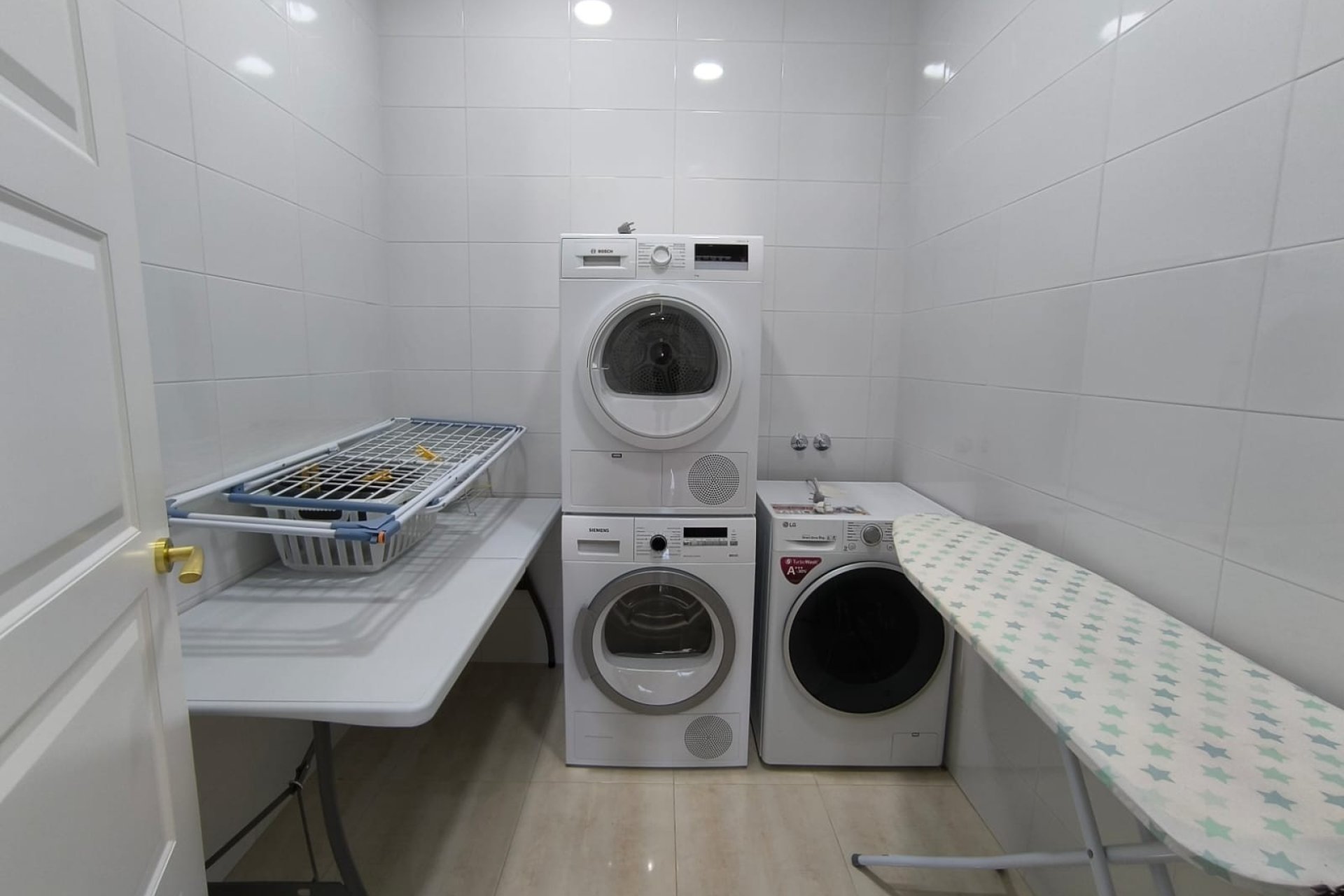 Reventa - Villa -
Pinoso - Inland