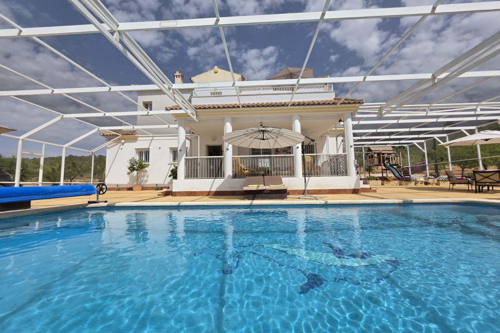 Reventa - Villa -
Pinoso - Inland