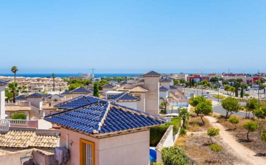 Reventa - Villa -
Playa Flamenca - Costa Blanca