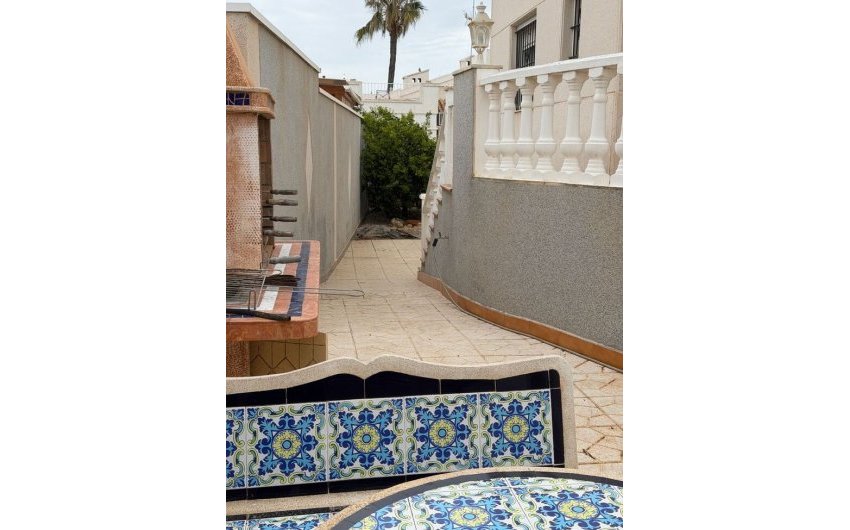 Reventa - Villa -
Playa Flamenca - Costa Blanca