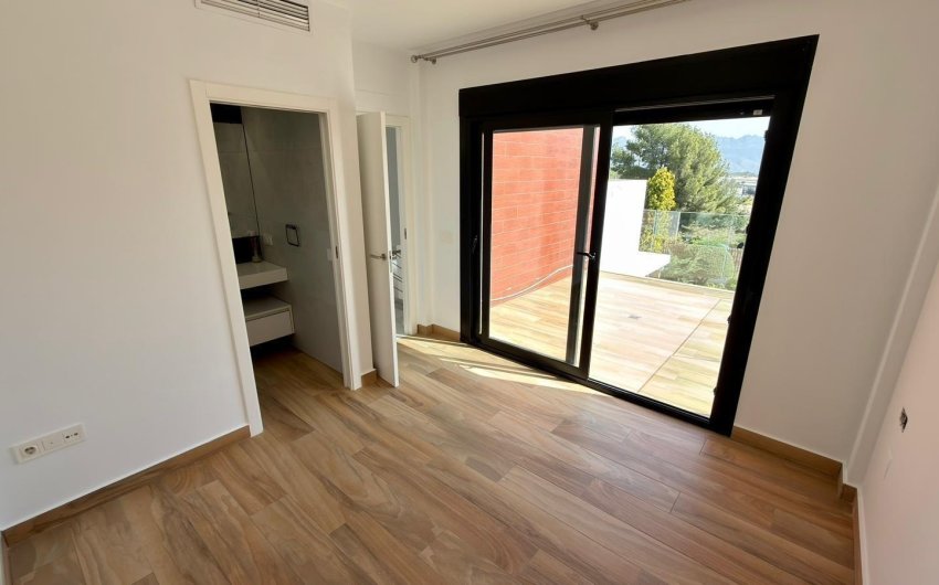 Reventa - Villa -
Polop - Alberca