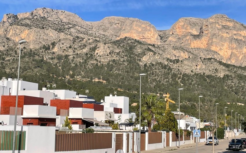 Reventa - Villa -
Polop - Alberca
