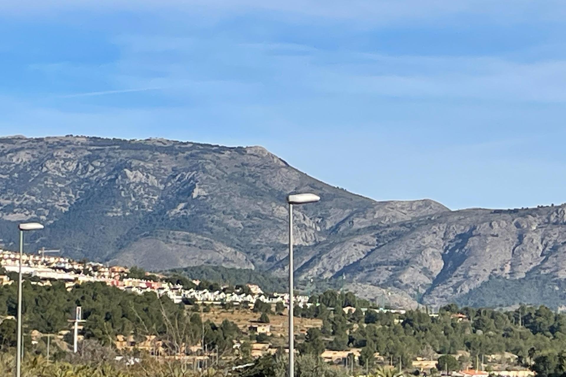 Reventa - Villa -
Polop - Alberca