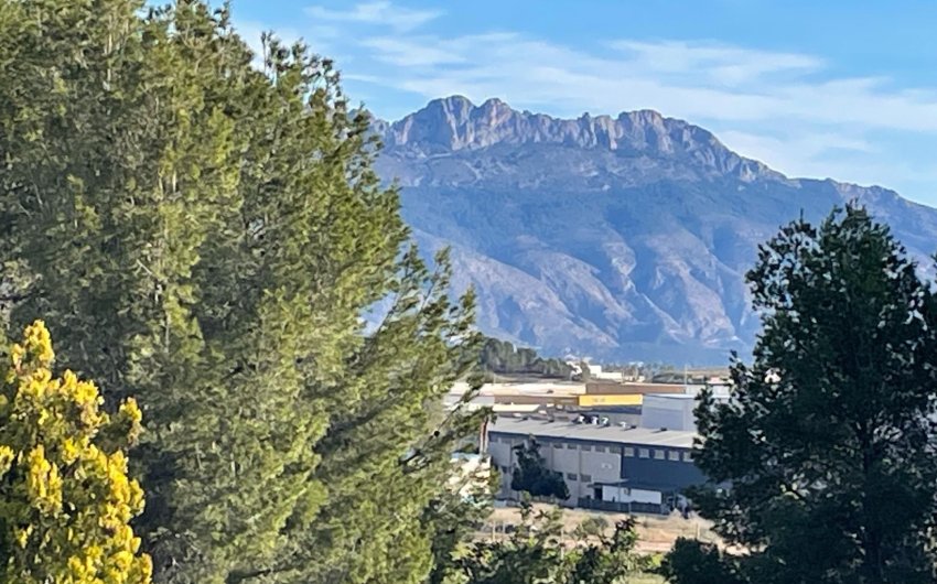 Reventa - Villa -
Polop - Alberca