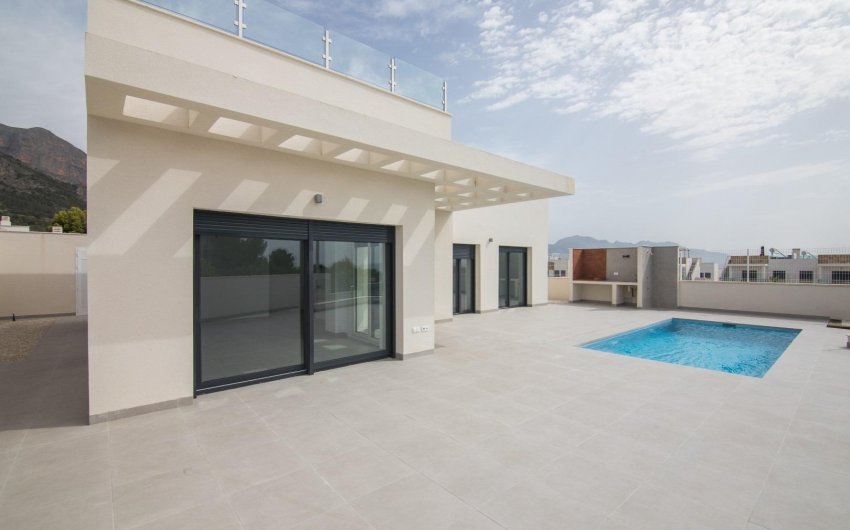 Reventa - Villa -
Polop - Alberca