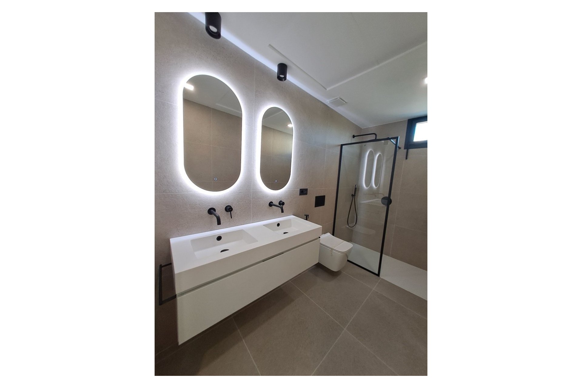 Reventa - Villa -
Polop - Urbanizaciones