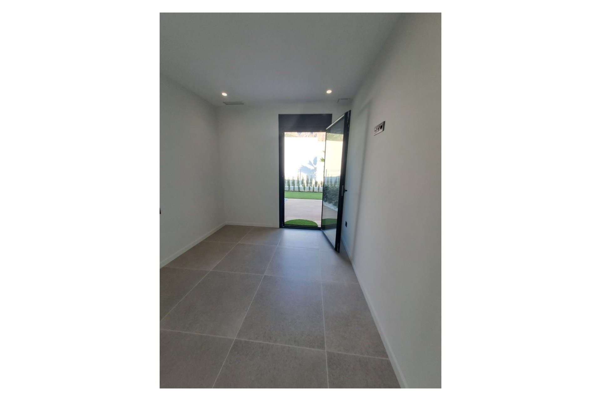 Reventa - Villa -
Polop - Urbanizaciones