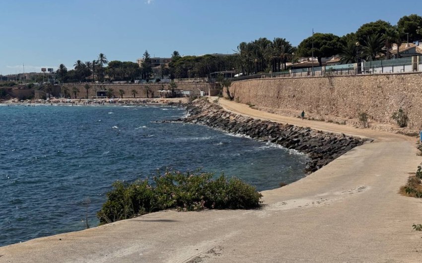 Reventa - Villa -
Punta Prima