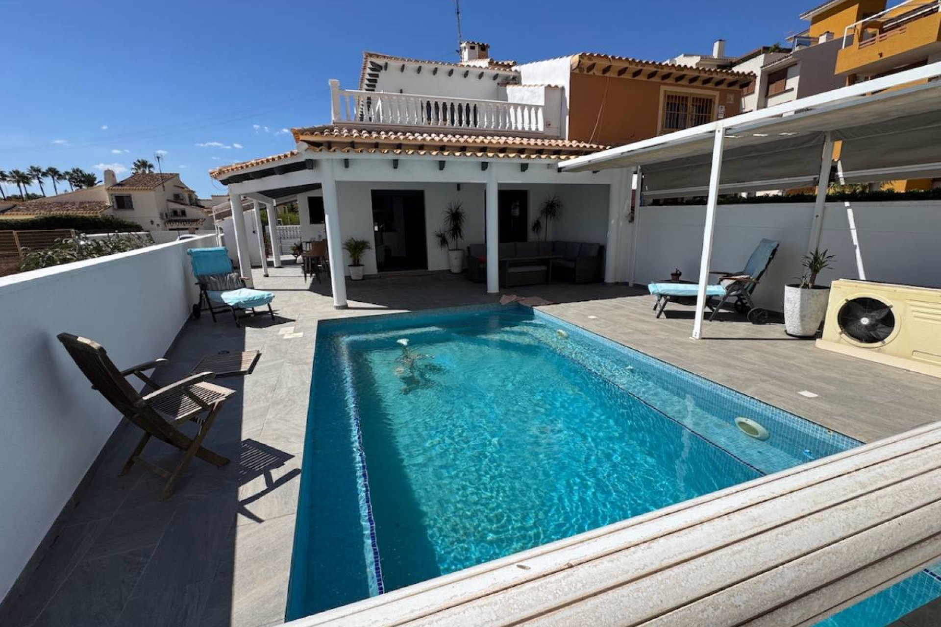 Reventa - Villa -
Punta Prima