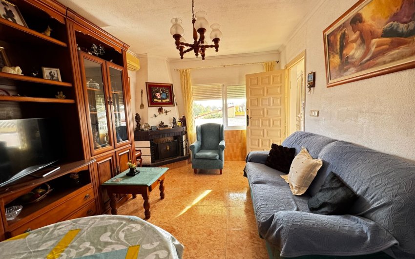 Reventa - Villa -
Punta Prima