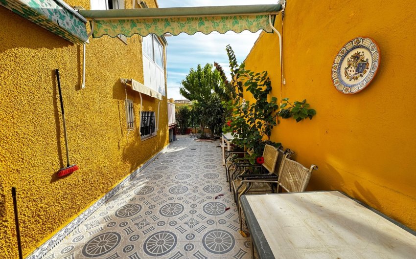 Reventa - Villa -
Punta Prima