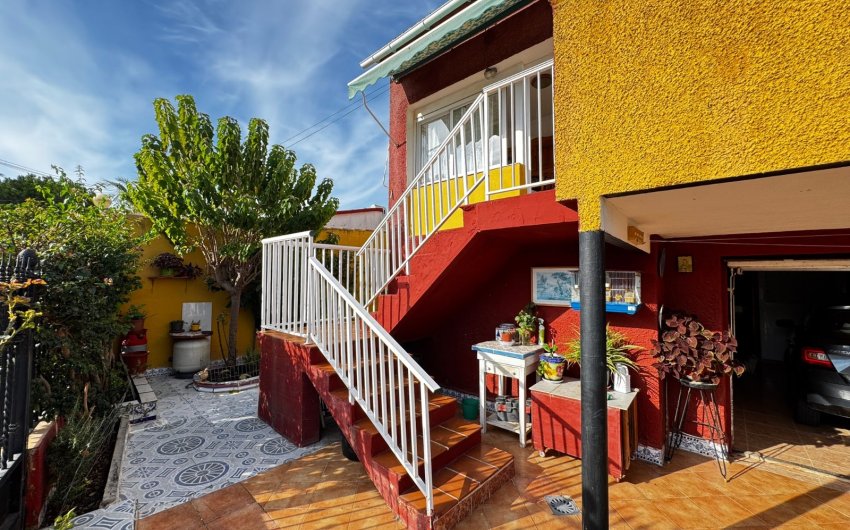 Reventa - Villa -
Punta Prima