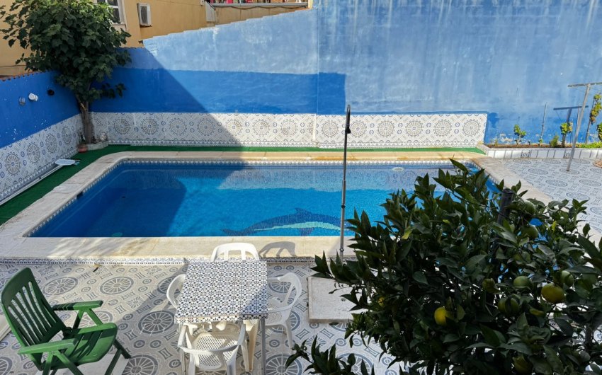 Reventa - Villa -
Punta Prima