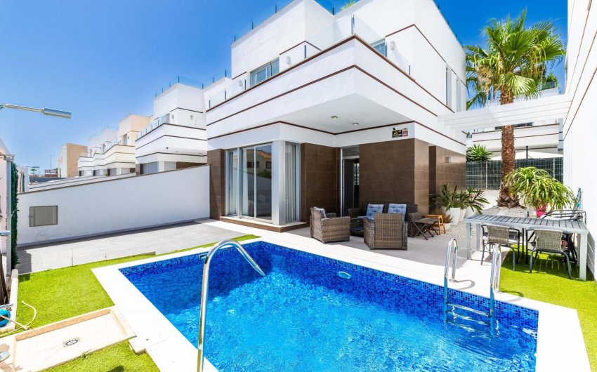Reventa - Villa -
Rojales - Doña Pepa